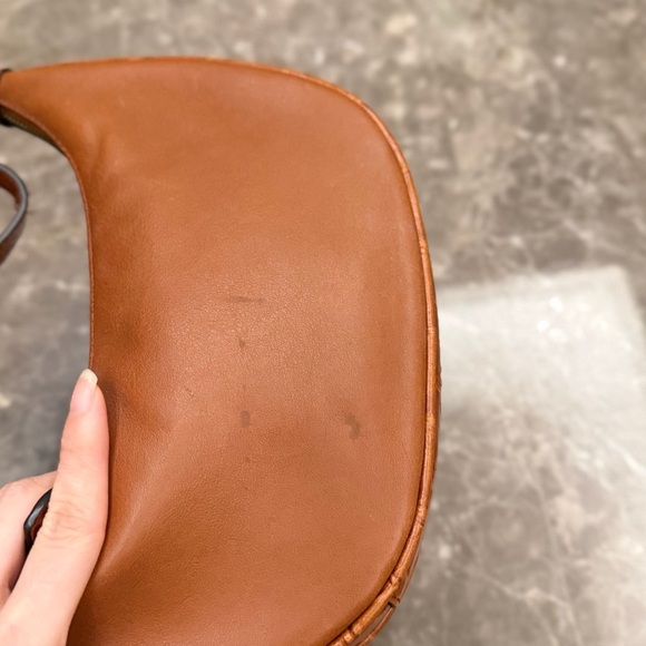 Women’s Brown Leather Shoulder Bag - Picture 6 of 11